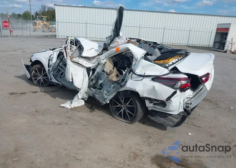 2022 Toyota Camry Se Awd z USA, uszkodzony, nr VIN 4T1G11BK2NU067968